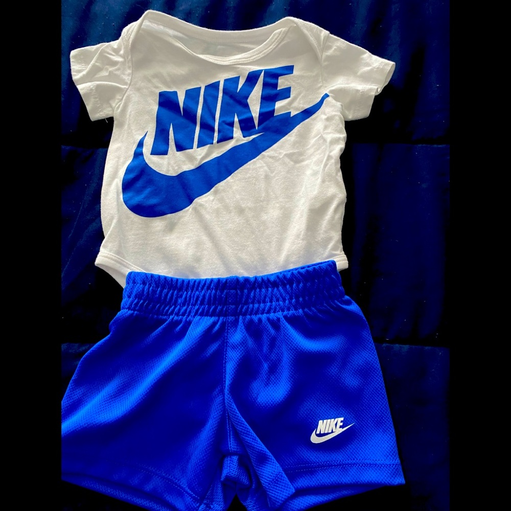 Nike 2 piece set